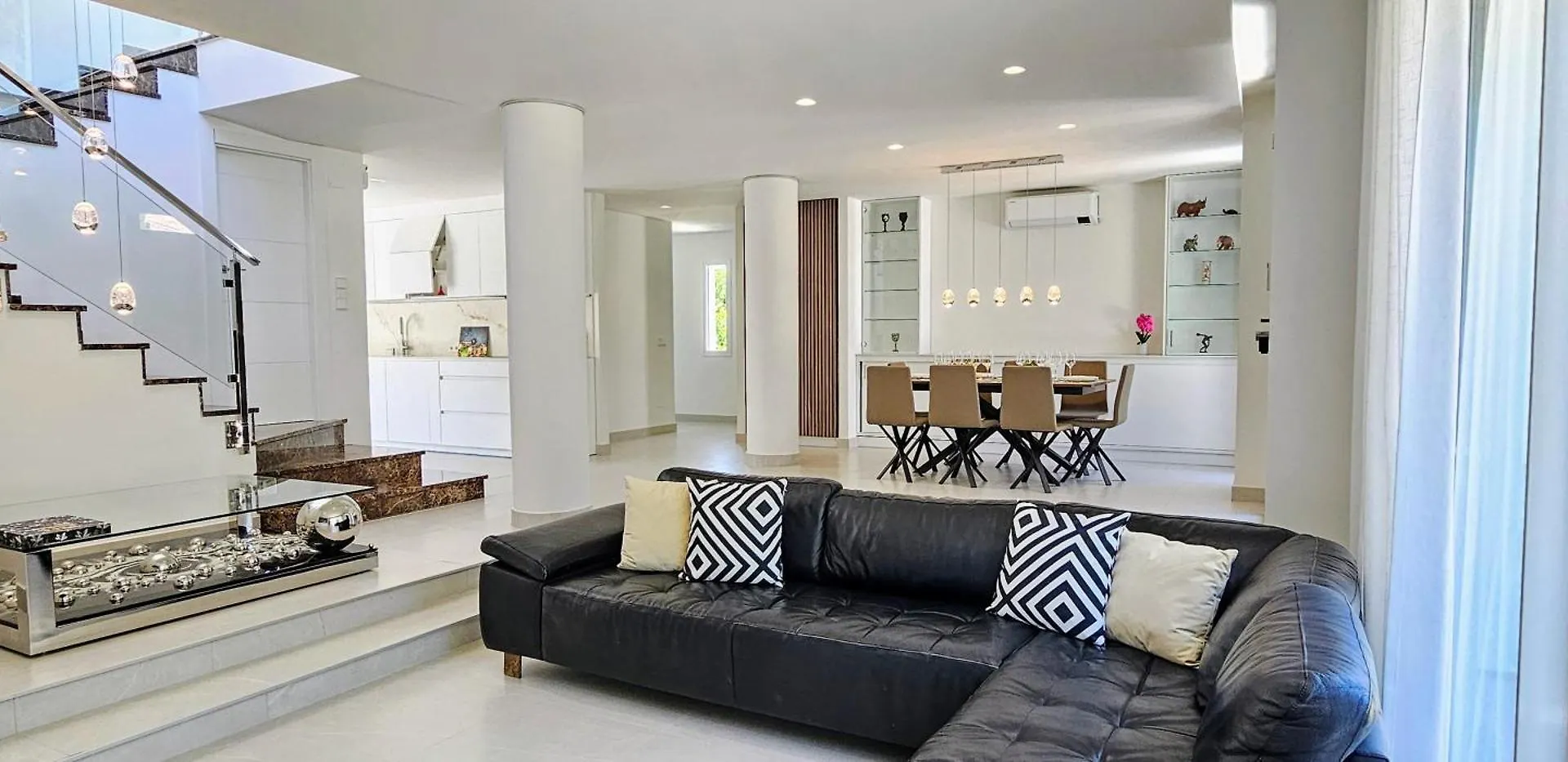 6 Bedrooms New Luxury Villa With Private Pool And Jacuzzi Μαρμπέλλα Ισπανία