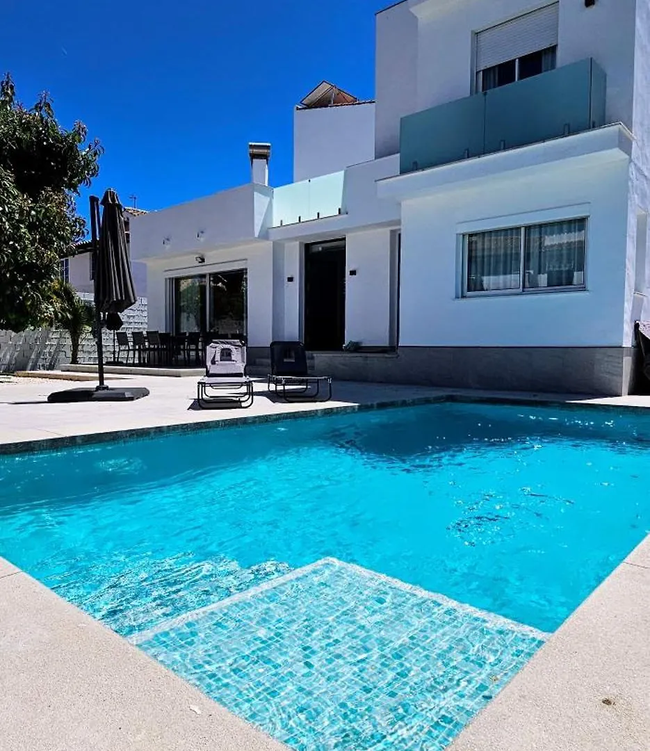 6 Bedrooms New Luxury Villa With Private Pool And Jacuzzi Μαρμπέλλα